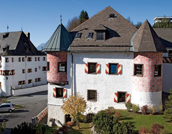 Schlosshotel